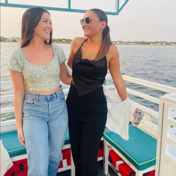 Meet your Posher, Alexa - Picture 6 of 8